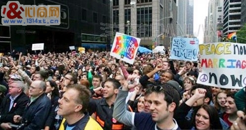 ŦԼݳгͬ־ ޵ξҲμ