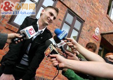 波兰同性恋第一案 骂人邻居被罚5000元 波兰同性恋第一案 骂人邻居被罚5000元