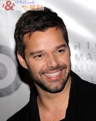 -GLAADر𽱡Vito Russo