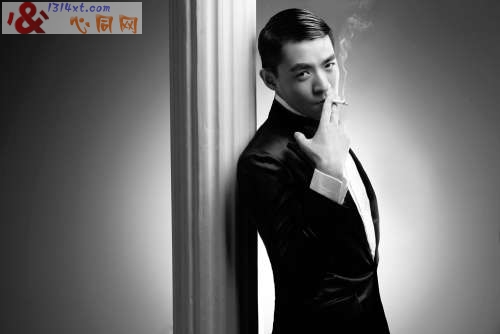 李学庆古典阳刚复古黑白简约写真