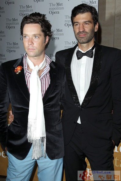 ͬ־Rufus WainwrightJorn Weisbrodtң5ճɻ