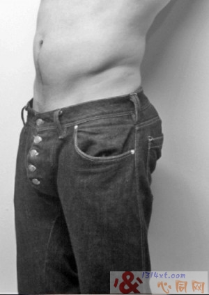 揭露男模性感身材的秘密!男人之宝?