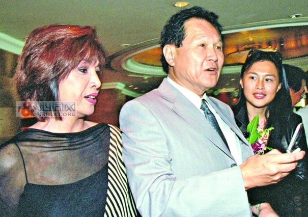 赵世曾拒认女儿同性结婚 豪掷五亿招婿