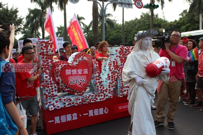 Ů񣡲еĻ滻˰̲hivҩ衣