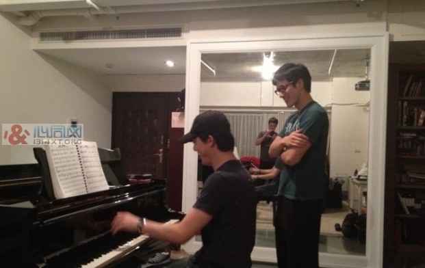 找力宏!王力宏李云迪微博互相取消关注