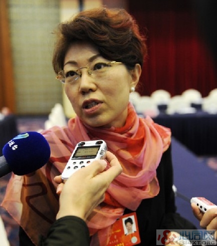 吴青成首位公开支持同性婚姻的全国人大代表
