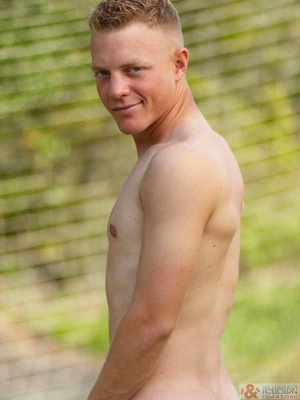 新一届美国同性恋先生 是军人也是GV男星! 新一届美国同性恋先生 是军人也是GV男星!