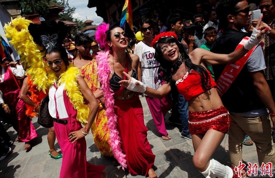 尼泊尔同性恋大游行 声援跨性别者权利