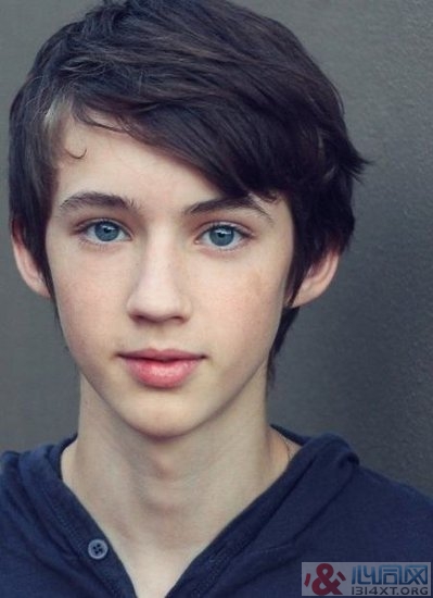 ĴС̫Troye SivanƵ
