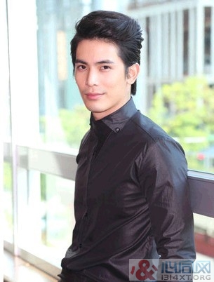 “泰剧花美男”SON拒接同志片 想演坏男人