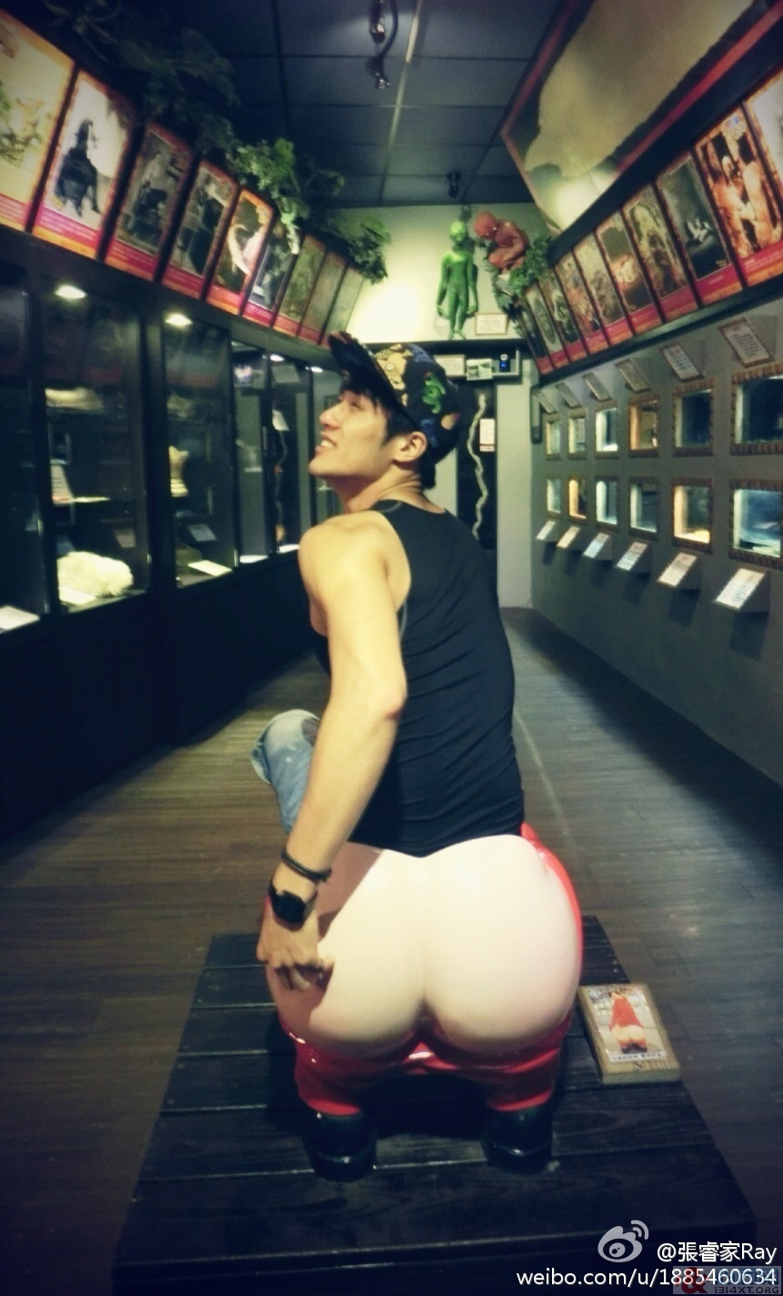 张睿家演活《盛夏光年》同志角色身价飙升