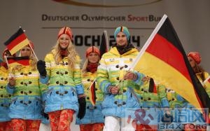 德国奥运队服很“彩虹” 呛俄反同性恋法