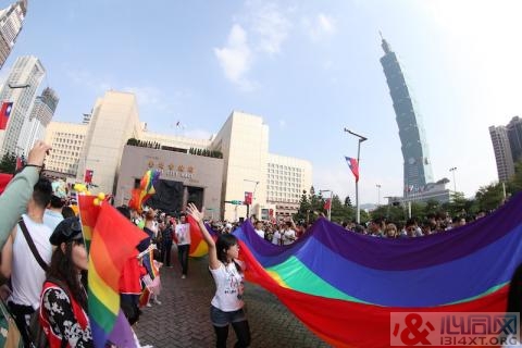 2014台湾同志游行：拥抱性／别‧认同差异