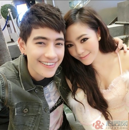 超帅气英泰混血女“男模”zee