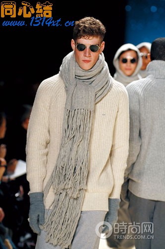 秋冬围巾的六种系法(4)